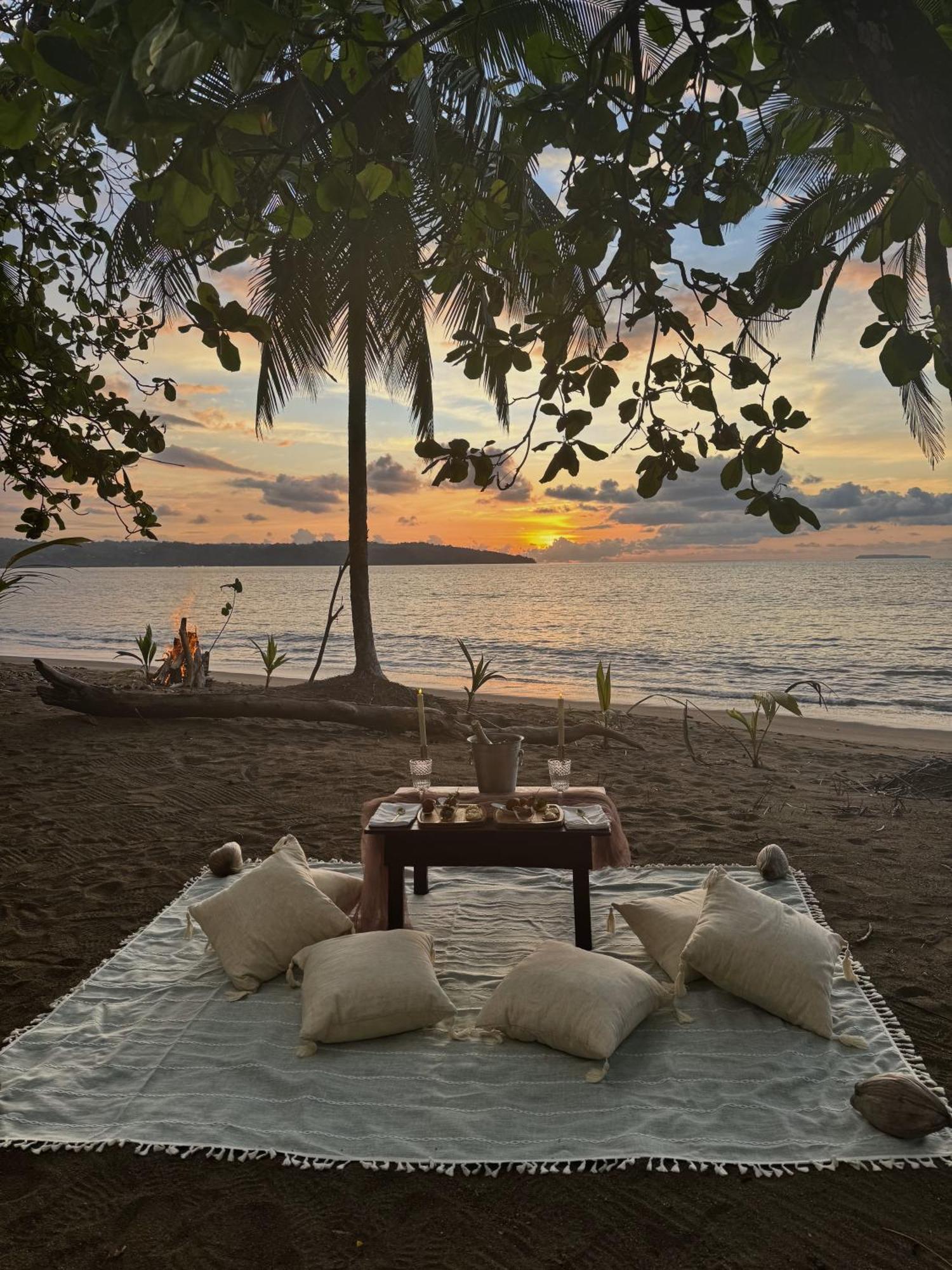 Natural Drake Bay Hotel Boutique エクステリア 写真